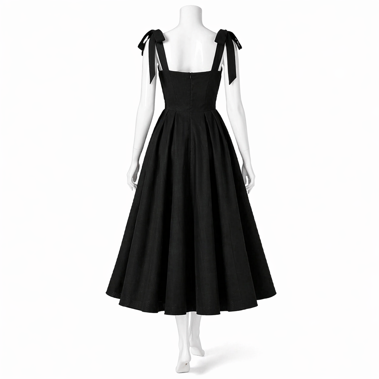 Noir Étoile Bowline Gown